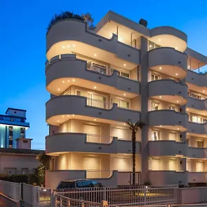 https://residenza-levante-riccione.riccione-hotels.org